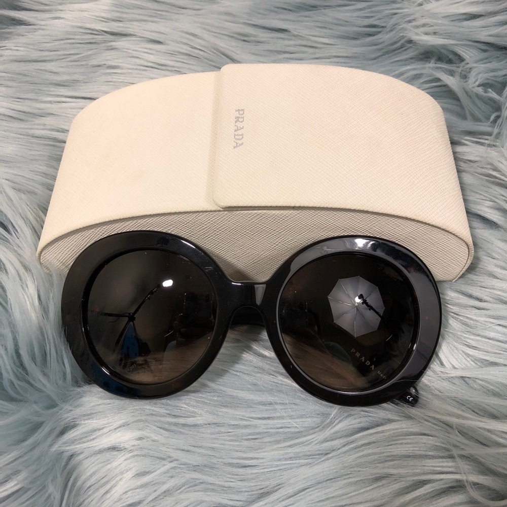 š„š„Prada SPR27N Sunglasses - Picture 2 of 8